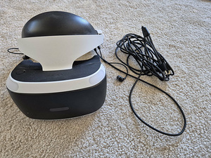 PS4 Pro + PS VR + 2 контроллера + игры (3 фото из 9)
