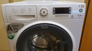 Pesumasin Ariston Hotpoint Eco Tech A+++ (4 foto / 4)