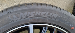 Toyota 18" valuveljed suverehvidega (3 foto / 7)