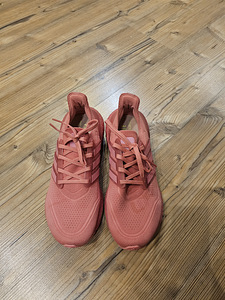 Naiste tossud ADIDAS!Suurus 41.5! (1 foto / 3)