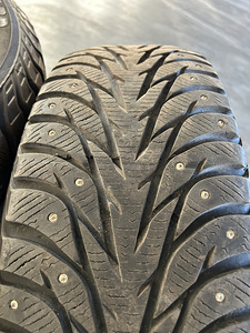 235/60 R 18 (2 foto / 4)