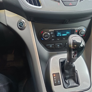 Ford C-max GRAND 2011 2.0 TDCi (6 foto / 15)