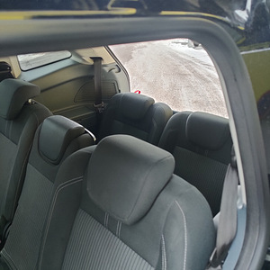 Ford C-max GRAND 2011 2.0 TDCi (14 foto / 15)