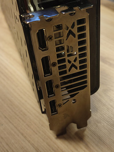 XFX Speedster SWFT 319 RX 6900 XT CORE 16G (4 foto / 5)