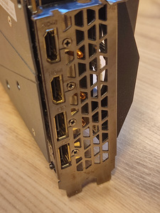 Gigabyte RX 6800 XT 16Gb Gaming OC (4 foto / 5)
