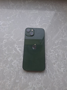 iPhone 13, 128GB (2 foto / 4)
