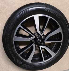 Nissan original veljed R19 (2 foto / 6)