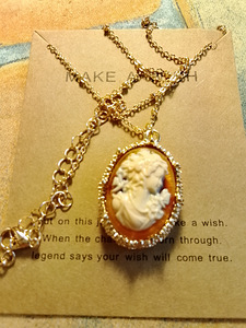 MAKE A WISH CAMEE KAULAKORU UUSI (1 valokuva sivusta 3)