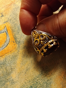 TIIKERIN SILMÄ SORMUS JA RANNEKORU (2 valokuva sivusta 4)