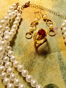 HELMI KORUJA (4 valokuva sivusta 4)