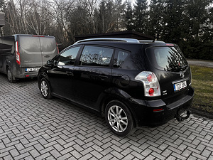 Toyota Corolla verso (3 foto / 4)