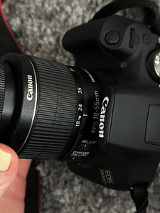 Canon EOS 2000D / E2000D (10 фото из 10)