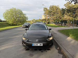 Volkswagen Passat BlueMotion 1.6 R4 TDI 88Kw (1 foto / 12)