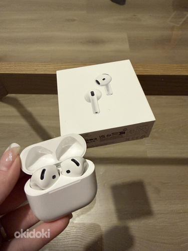 AirPods 4