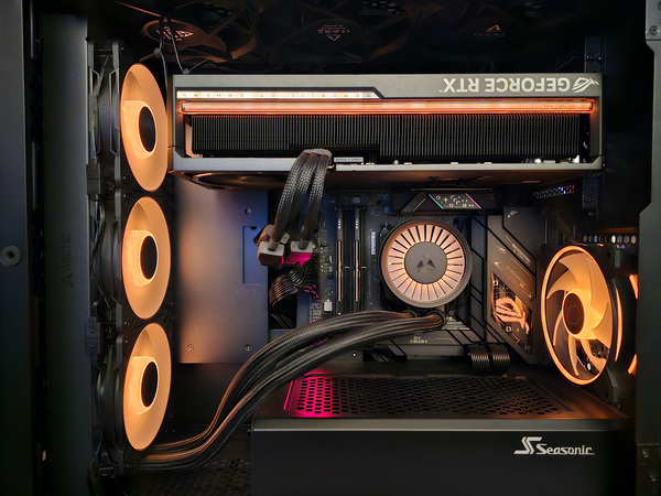 RTX 5080 Ryzen 7 9800x3d