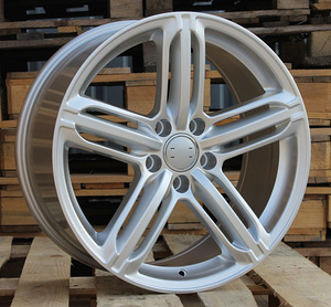 R20x9  5X112  ET  35  66.5  XF657  (BY482)  Silver (SI)  For AUD  (P) (1 foto / 1)
