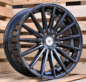 R18x8  5X112  ET  40  66.5  I1129  (IN1129/FR999)  Black (BL)  For RACIN  (P2)  (Style Vossen) (1 foto / 1)