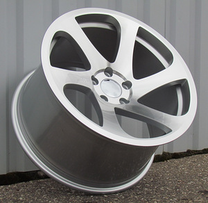 R18x9  5X112  ET  30  66.5  FE051  Machined Silver (MS)  For RACIN  (P1)  (Style 3SDM) (1 foto / 1)