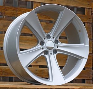 R18x8  5X120  ET  30  72.6  BK086  (DW556)  Silver (SI)  For BMW  (P)  (Rear+Front) (1 foto / 1)
