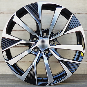 R18 AMZ X1257 Black polish 18x8 5x114.3 (1 foto / 1)