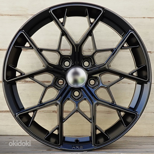 R18 AMZ ZKX302 Matt Black 18x8 5x112