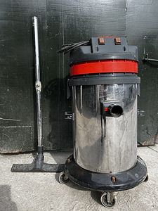 Soteco PANDA 423 Professional Dual-Motor Wet/Dry Vacuum (2 foto / 3)