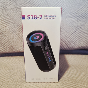 Новая портативная колонка Bluetooth 5.4 с RGB-подсветкой (1 фото из 2)