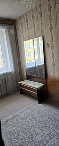 Vanaaegne peeglilaud/ tualettlaud (1 foto / 2)
