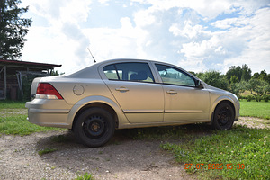 Opel Astra 1.6 85kW, 2009 г. (1 фото из 9)