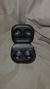 Беспроводные наушники Samsung Buds2 Pro (1 фото из 2)