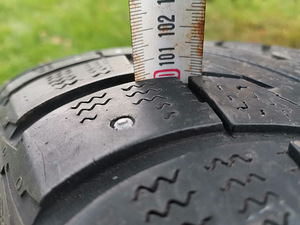 Naastrehvid Gislaved Nordfrost5 205/55 R16 4 mm (7 foto / 7)