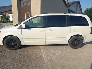 Chrysler grand voyager (3 foto / 8)
