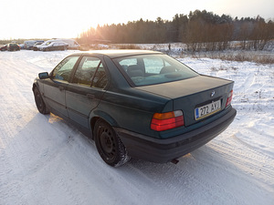 BMW 316i 75kw manu (4 foto / 5)