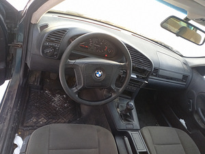 BMW 316i 75kw manu (5 foto / 5)