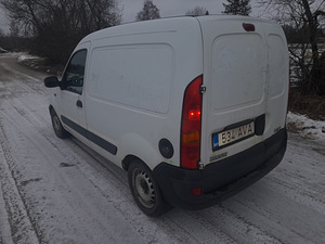 Renault kangoo дизель (3 фото из 9)