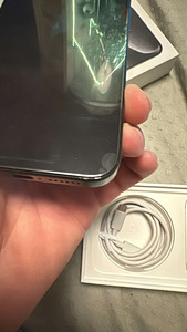 iPhone 15 pro max 256gb (4 фото из 4)