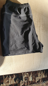Ujumispüksid ja T-särk 48-50r (3 foto / 7)