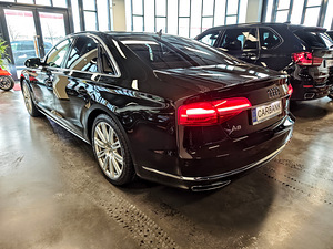 AUDI A8 QUATTRO DESIGN SELECTION 2017 (4 foto / 15)
