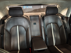 AUDI A8 QUATTRO DESIGN SELECTION 2017 (10 foto / 15)