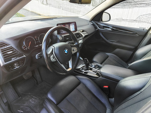Продается BMW X3 xDrive 20d (8 фото из 10)