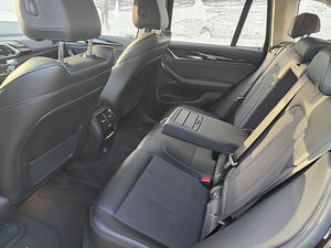 Продается BMW X3 xDrive 20d (9 фото из 10)