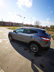 Nissan Qashqai (6 foto / 10)