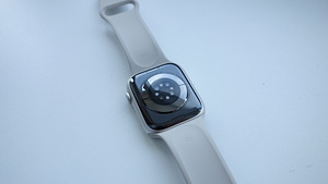 Apple watch series 8 (3 foto / 3)