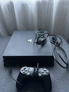 PlayStation 4 Pro + PS VR + PS Move + игры (3 фото из 5)