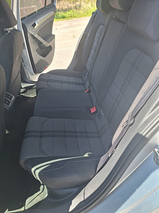 Volkswagen golf (6 foto / 10)