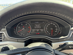 Audi A5 2.0 140kW (8 foto / 10)