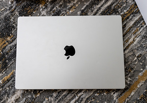 Apple MacBook Pro 16 M1 Pro 2021 (2 фото из 4)