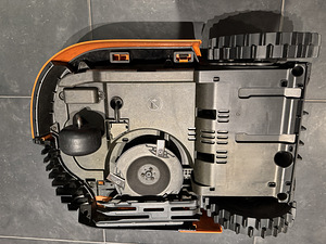 Worx Landroid robotniiduk 143E (5 foto / 9)