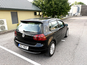 Volkswagen Golf 5 (4 foto / 15)