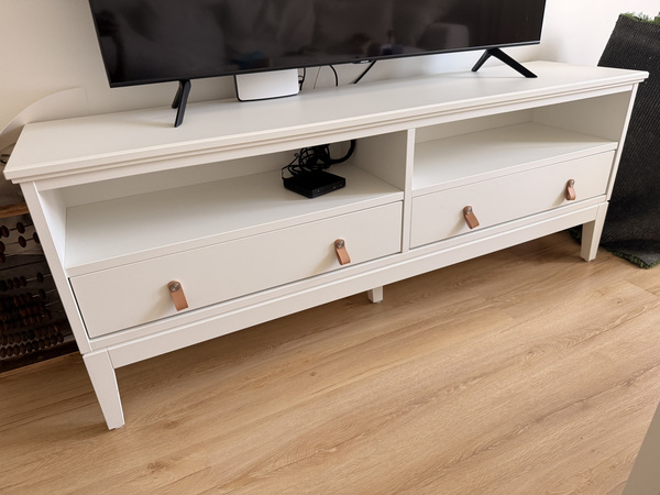 IKEA IDANÄS TV-alus